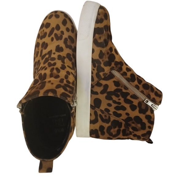 Womens 9 1/2 wide wedge - Picture 3 of 5